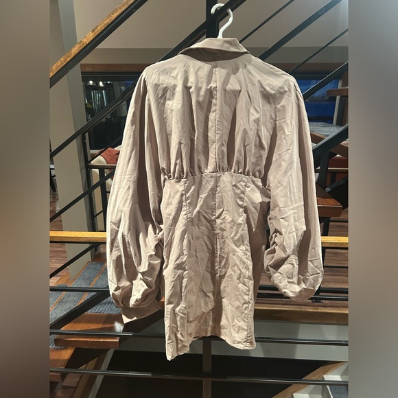 Stylish Beige Long-Sleeve dress - Picture 2 of 2